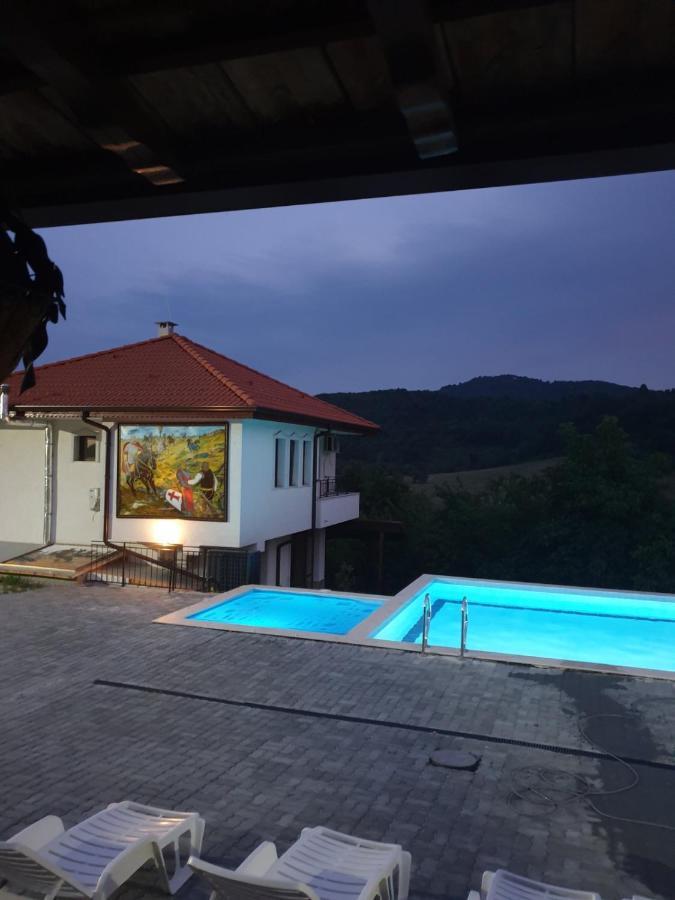 Бадевски Рай- Къща София Veliko Tarnovo Exterior photo